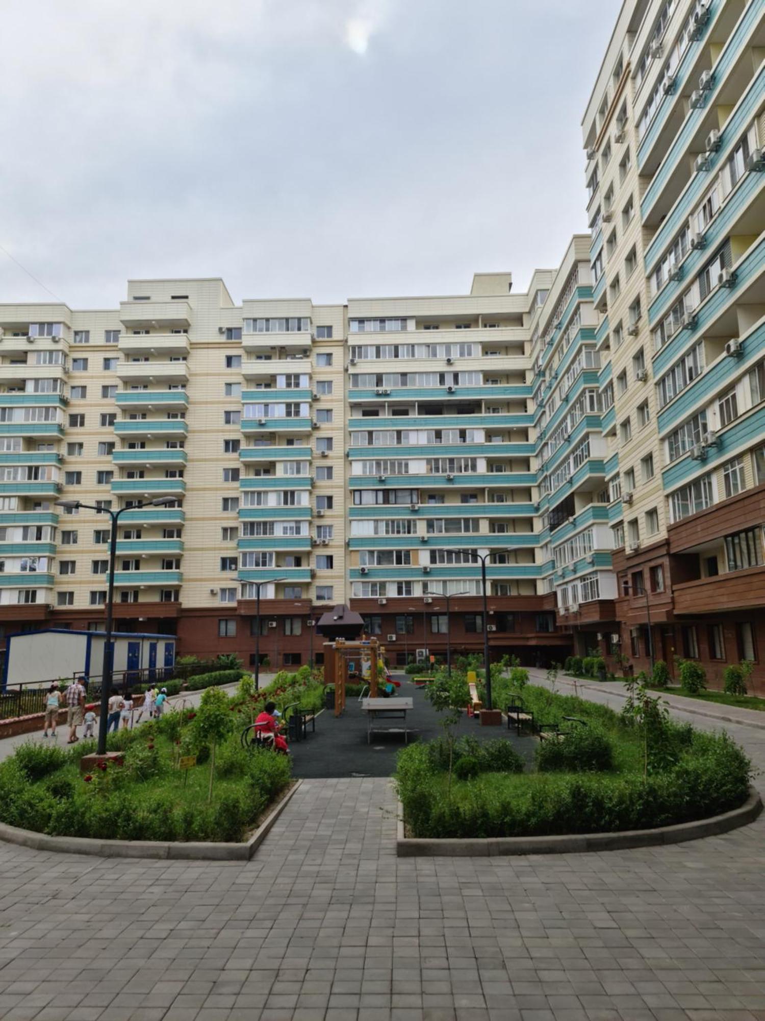 Новый Жк В Самом Центре Города Almaty Eksteriør bilde